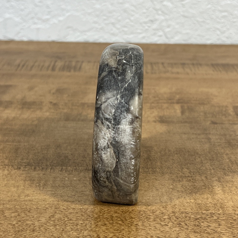 Marble Zuni Bear Fetish Marble Stone Figurine - Picture 4 of 12
